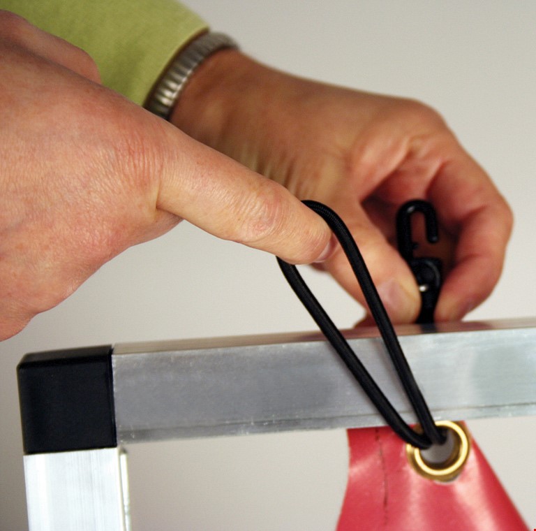 Attaching Monsoon Eyelet Banner With Elastic Bungee Cords