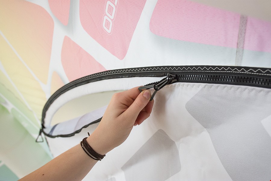 Easily Attach X-GLOO Walls With YKK Zippers