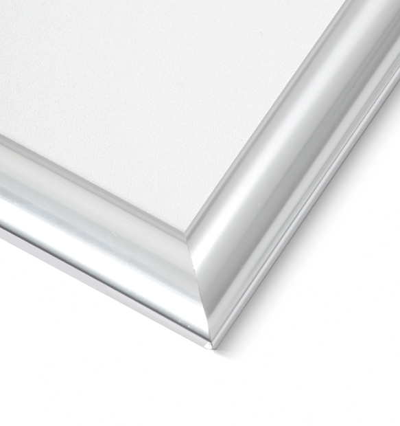 Snap Frame has Mitred Corners